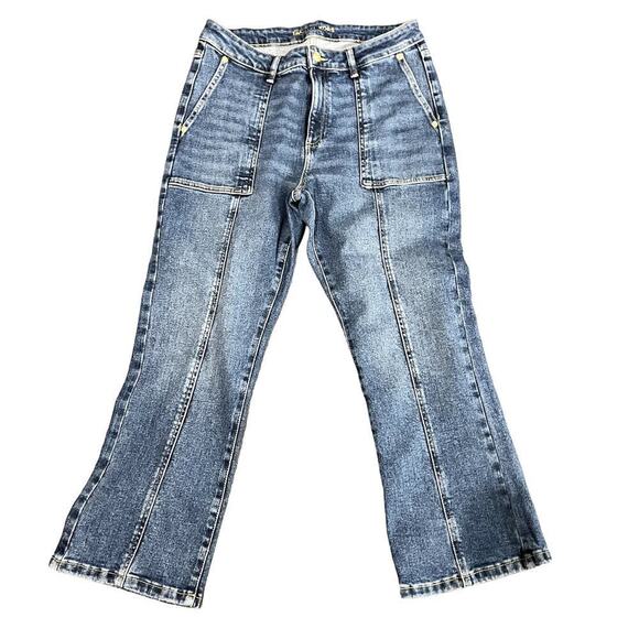 Michael Kors Cropped Flare High Rise Slim Through Hip & Thigh Jeans Size 8 - Picture 5 of 10